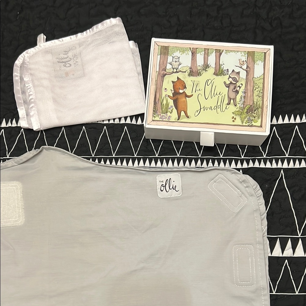 OLLIE Swaddle in Gray